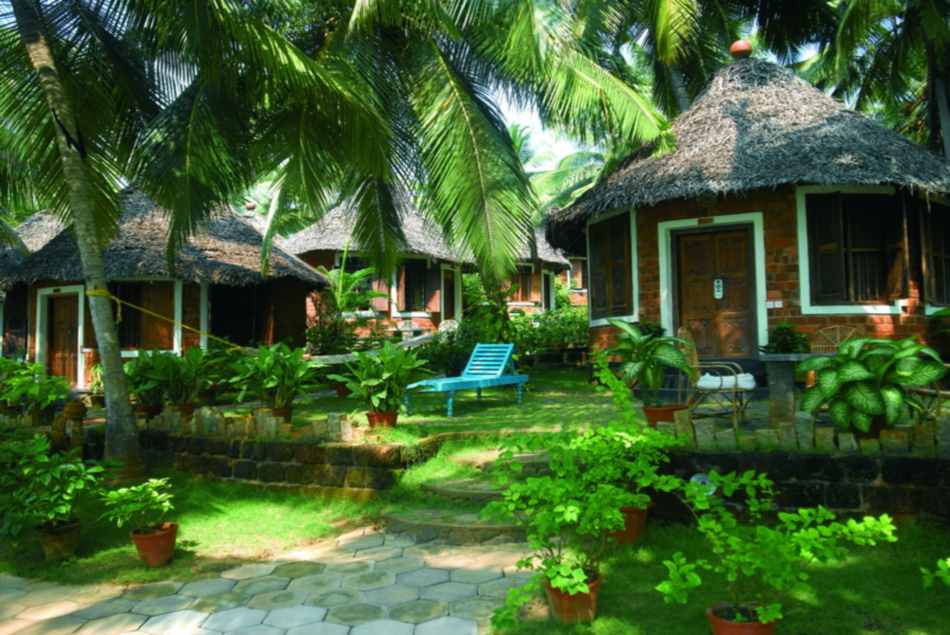  Manaltheeram Ayurveda Resort Kerala // ayurveda.reisen